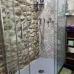 לינה וארוחת בוקר Casale I Calanchi גוביו