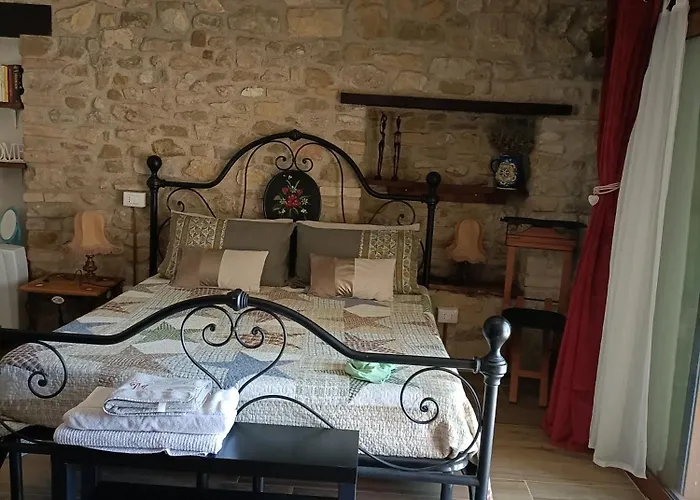 Bed & Breakfast Casale I Calanchi *